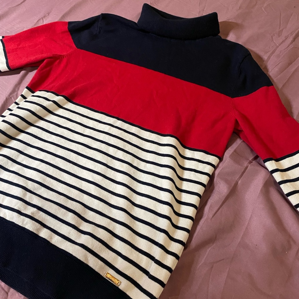 Tommy Hilfiger Size S Turtle Neck